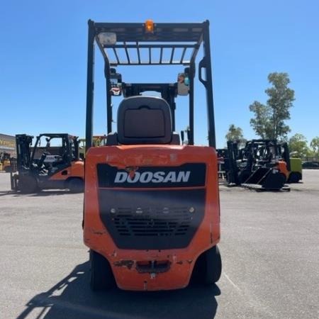 Used 2018 DOOSAN BC25S-7 Electric Forklift for sale in Phoenix Arizona