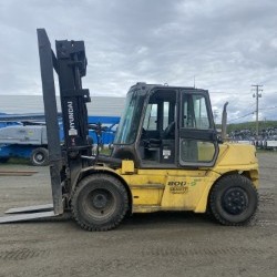 Used 2015 HYUNDAI 80D-9 Pneumatic Tire Forklift for sale in Prince George British Columbia