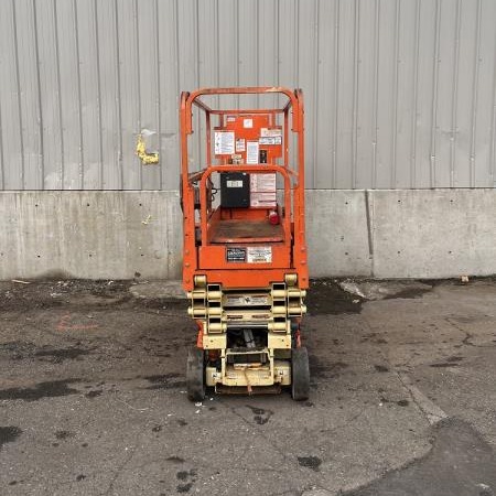 Used 2016 JLG 1930ES Scissor Lift for sale in Langley British Columbia