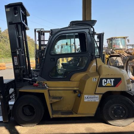 Used 2017 CAT DP70N Pneumatic Tire Forklift for sale in Lakewood Washington