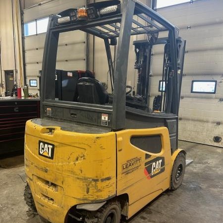 Used 2016 CAT 2EPC5000 Electric Forklift for sale in Red Deer Alberta