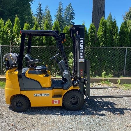 Used 2019 HYUNDAI 20L-7 Pneumatic Tire Forklift for sale in Langley British Columbia
