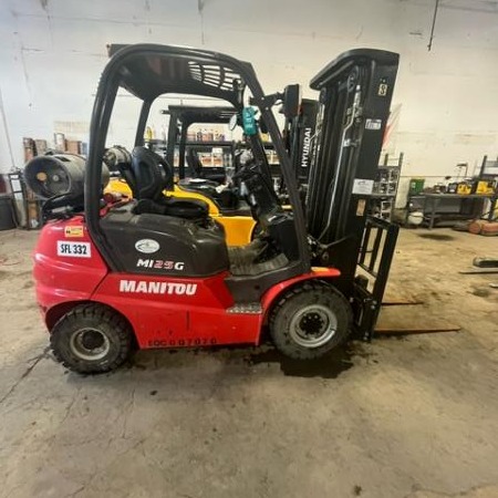 Used 2017 MANITOU MI25G Pneumatic Tire Forklift for sale in Saskatoon Saskatchewan