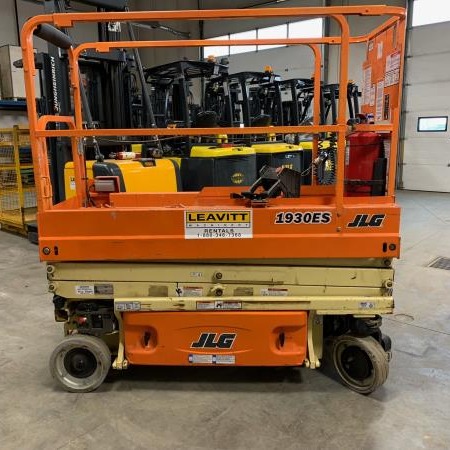 Used 2015 GENIE GS1930 Scissor Lift for sale in Langley British Columbia