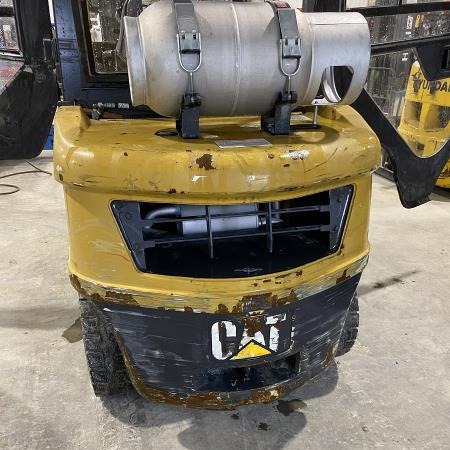 Used 2017 CAT GP33N Pneumatic Tire Forklift for sale in Other Other Islands