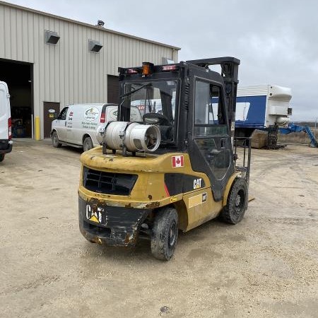 Used 2017 CAT GP33N Pneumatic Tire Forklift for sale in Other Other Islands