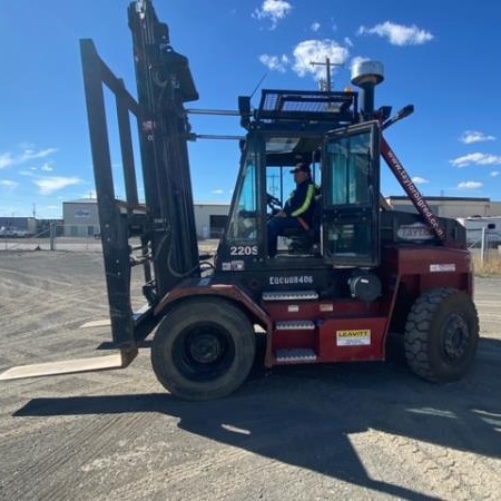 Used 2017 TAYLOR X220S Pneumatic Tire Forklift for sale in Spokane Washington