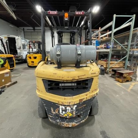 Used 2017 CAT GP25N5 Pneumatic Tire Forklift for sale in Portland Oregon