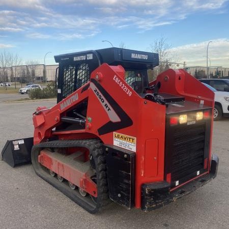 Used 2020 MANITOU 2550RT Skidsteer for sale in Langley British Columbia