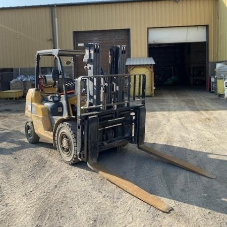 Used 2016 CAT GP40N1 Pneumatic Tire Forklift for sale in Kamloops British Columbia