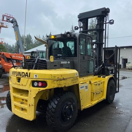 Used 2016 HYUNDAI 110D-9 Pneumatic Tire Forklift for sale in Langley British Columbia