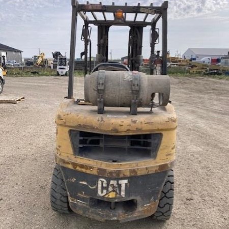 Used 2017 CAT GP30N5 Pneumatic Tire Forklift for sale in Regina Saskatchewan