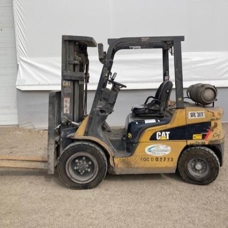 Used 2017 CAT GP30N5 Pneumatic Tire Forklift for sale in Regina Saskatchewan