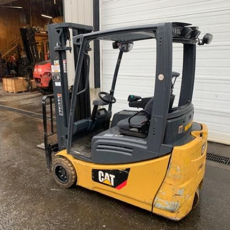 2017 CAT 2ET4000