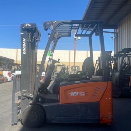 Used 2019 DOOSAN B18T-7 Electric Forklift for sale in Phoenix Arizona