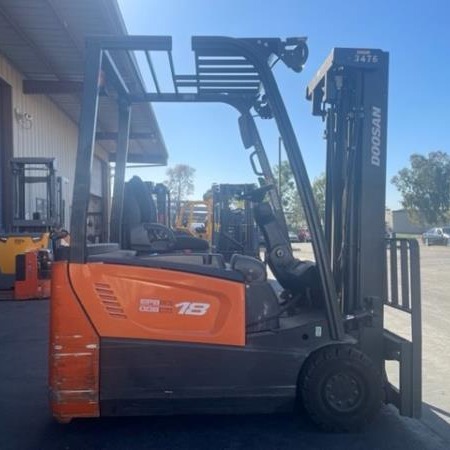 Used 2019 DOOSAN B18T-7 Electric Forklift for sale in Phoenix Arizona