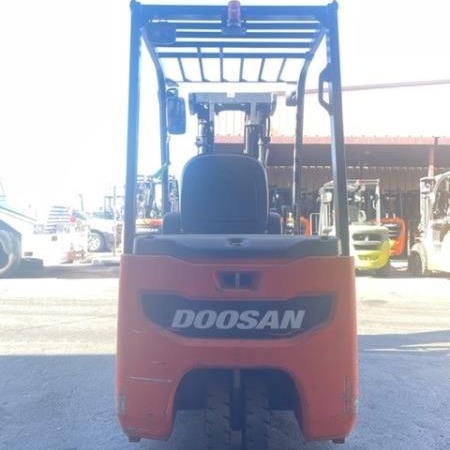 Used 2019 DOOSAN B18T-7 Electric Forklift for sale in Phoenix Arizona