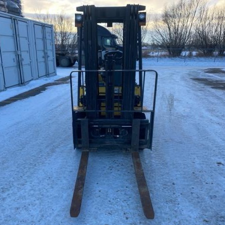 Used 2017 HYUNDAI 25L-7M Pneumatic Tire Forklift for sale in Red Deer Alberta