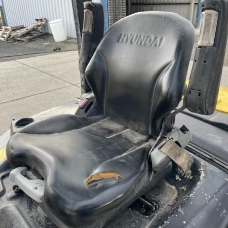 Used 2018 HYUNDAI 30D-9 Pneumatic Tire Forklift for sale in Yakima Washington