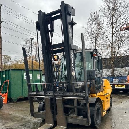 Used 2018 HYUNDAI 70D-9 Pneumatic Tire Forklift for sale in Tukwila Washington