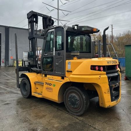 Used 2018 HYUNDAI 70D-9 Pneumatic Tire Forklift for sale in Tukwila Washington