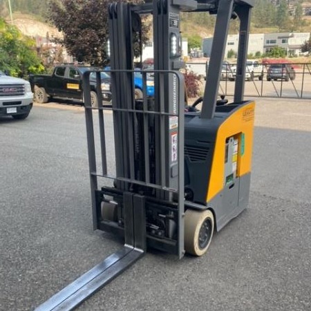 Used 2019 CAT 2ETC3500 Electric Forklift for sale in Edmonton Alberta