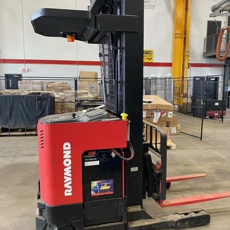 Used 2012 RAYMOND EASI R40TT Narrow Aisle Forklift for sale in Edmonton Alberta