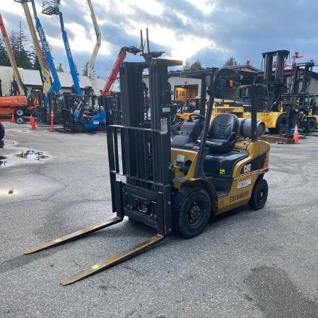 Used 2017 CAT GP25N5 Pneumatic Tire Forklift for sale in Langley British Columbia