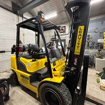 Used 2012 HYUNDAI 30L-7 Pneumatic Tire Forklift for sale in Red Deer Alberta