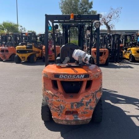 Used 2019 DOOSAN G30N-7 Pneumatic Tire Forklift for sale in Phoenix Arizona