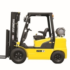 Used 2019 HYUNDAI 35LN-9A Pneumatic Tire Forklift for sale in Langley British Columbia