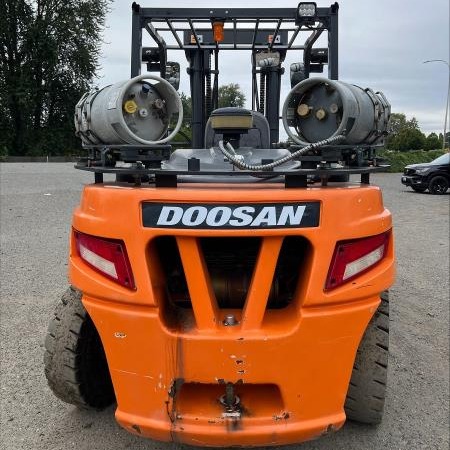 Used 2019 DOOSAN G70S-5 Pneumatic Tire Forklift for sale in Tukwila Washington