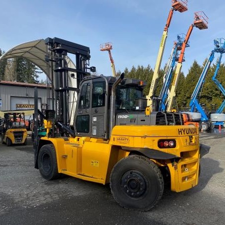 Used 2021 HYUNDAI 110D-9 Pneumatic Tire Forklift for sale in Langley British Columbia