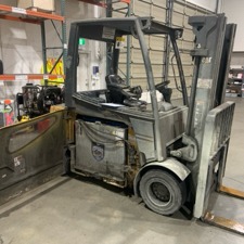 Used 2018 CAT 2EP6500 Electric Forklift for sale in Coquitlam British Columbia