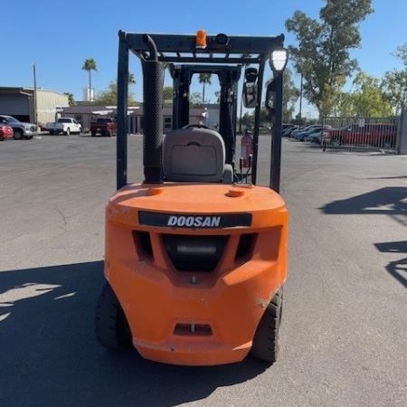 Used 2021 DOOSAN D30S-7 Pneumatic Tire Forklift for sale in Phoenix Arizona