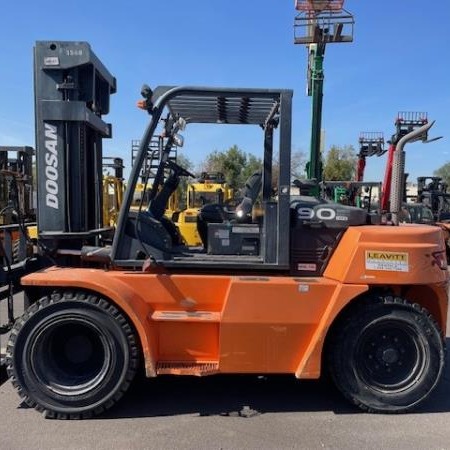 Used 2019 DOOSAN D90S-7 Pneumatic Tire Forklift for sale in Phoenix Arizona