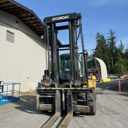 Used 2016 HYUNDAI 160D-7A Pneumatic Tire Forklift for sale in Langley British Columbia