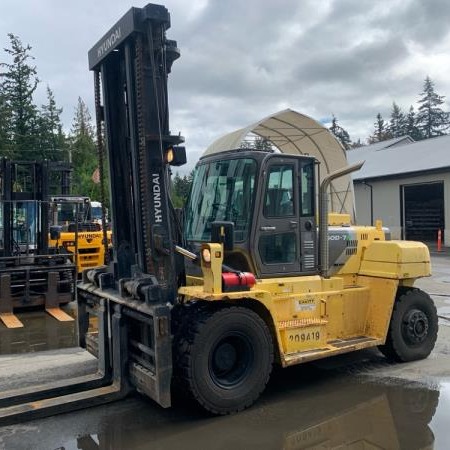 Used 2016 HYUNDAI 160D-7A Pneumatic Tire Forklift for sale in Langley British Columbia