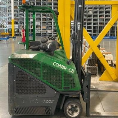 Used 2015 COMBILIFT CB6000 Side Loader Forklift for sale in Abbotsford British Columbia