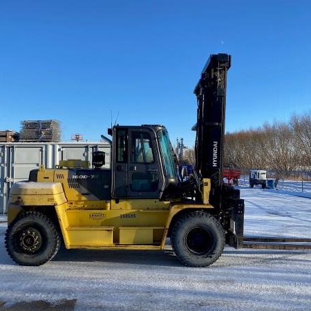 Used 2015 HYUNDAI 160D-7A Pneumatic Tire Forklift for sale in Red Deer Alberta