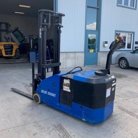 Used 2019 BLUE GIANT BGL-33 Electric Pallet Jack for sale in Kitchener Ontario