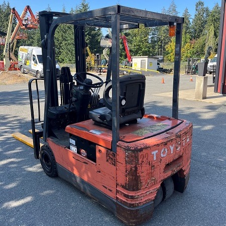 Used 2000 TOYOTA 5FBE18 Electric Forklift for sale in Saanichton British Columbia