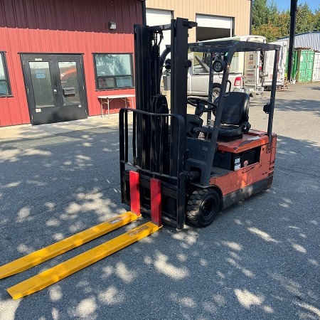 Used 2000 TOYOTA 5FBE18 Electric Forklift for sale in Saanichton British Columbia