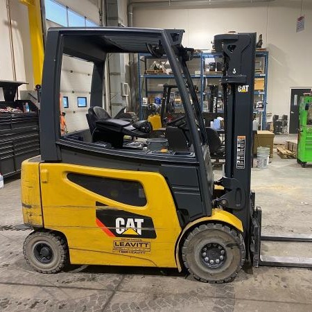 Used 2016 CAT 2EPC5000 Electric Forklift for sale in Red Deer Alberta