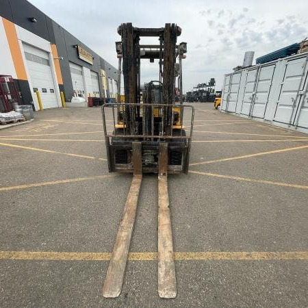 Used 2018 HYUNDAI 40L-7A Pneumatic Tire Forklift for sale in Red Deer Alberta