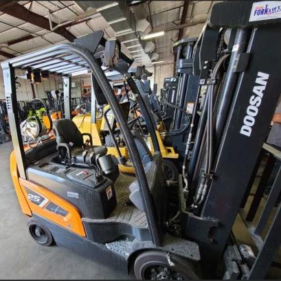 Used 2019 DOOSAN GC25S-9 Cushion Tire Forklift for sale in Phoenix Arizona