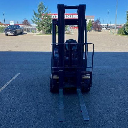 Used 2015 CAT 2ET4000 Electric Forklift for sale in Red Deer Alberta