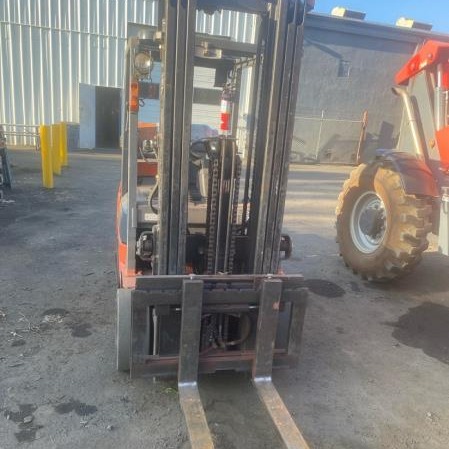 Used 2004 TOYOTA 7FGCU30 Cushion Tire Forklift for sale in Tigard Oregon