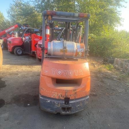 Used 2004 TOYOTA 7FGCU30 Cushion Tire Forklift for sale in Tigard Oregon