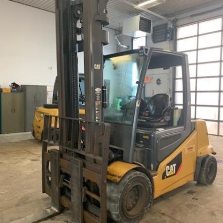 Used 2018 CAT 2EP11000 Electric Forklift for sale in Cambridge Ontario